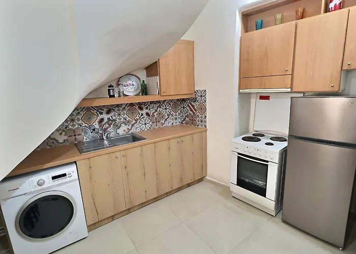 Old Town & Office, 300mbps Wifi Apartment *