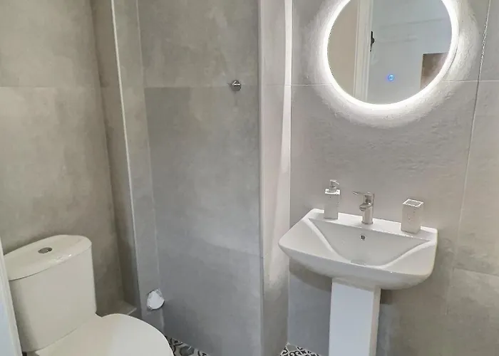 Old Town & Office, 300mbps Wifi *